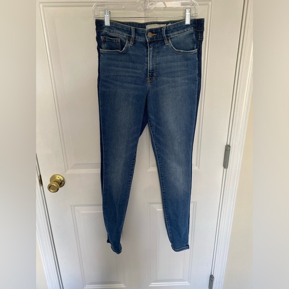 Athleta Denim - Women’s Athleta Sculptek mid rise skinny jeans with dark wash accent size 6